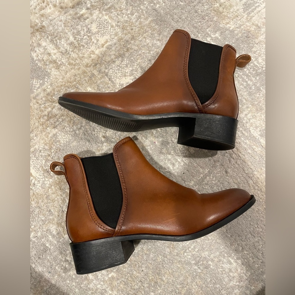 Steve Madden Dares Chelsea Boots Cognac Brown Leather With Black Accent Size 8.5 - Picture 2 of 12